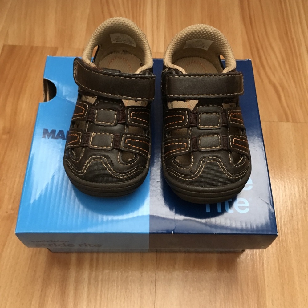 Boys sandals